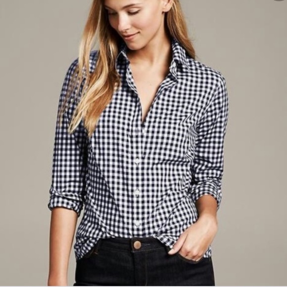 Banana Republic Tops - Banana Republic Fitted Gingham Button Down